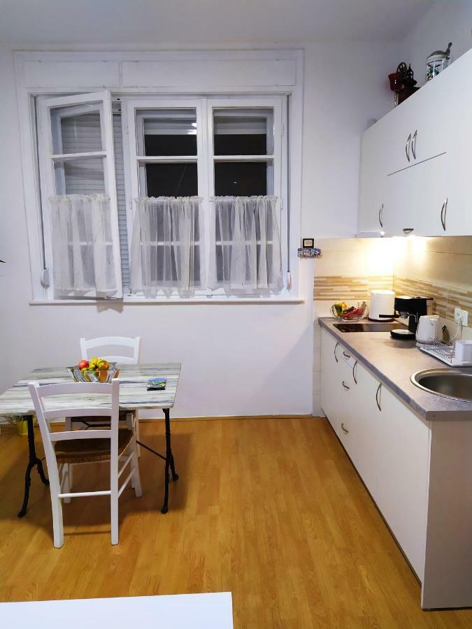 Ferienwohnung Podgorica Center Exterior foto
